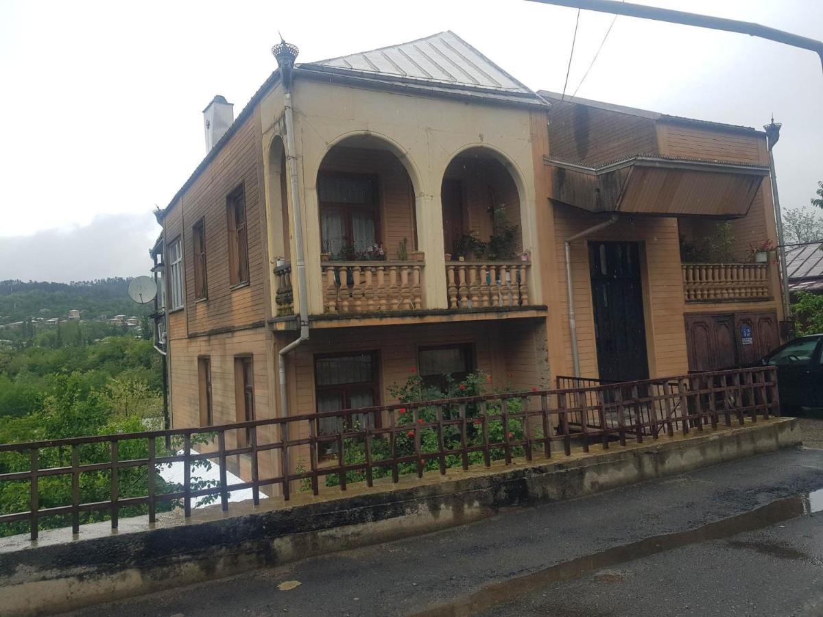 Hotel Shaumiani Koetaisi Buitenkant foto