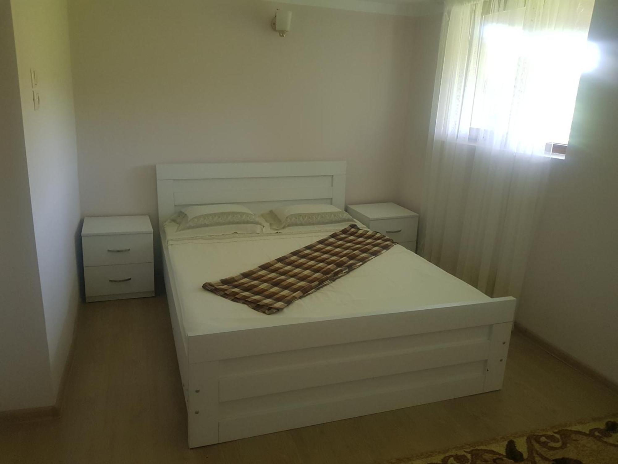 Hotel Shaumiani Koetaisi Buitenkant foto